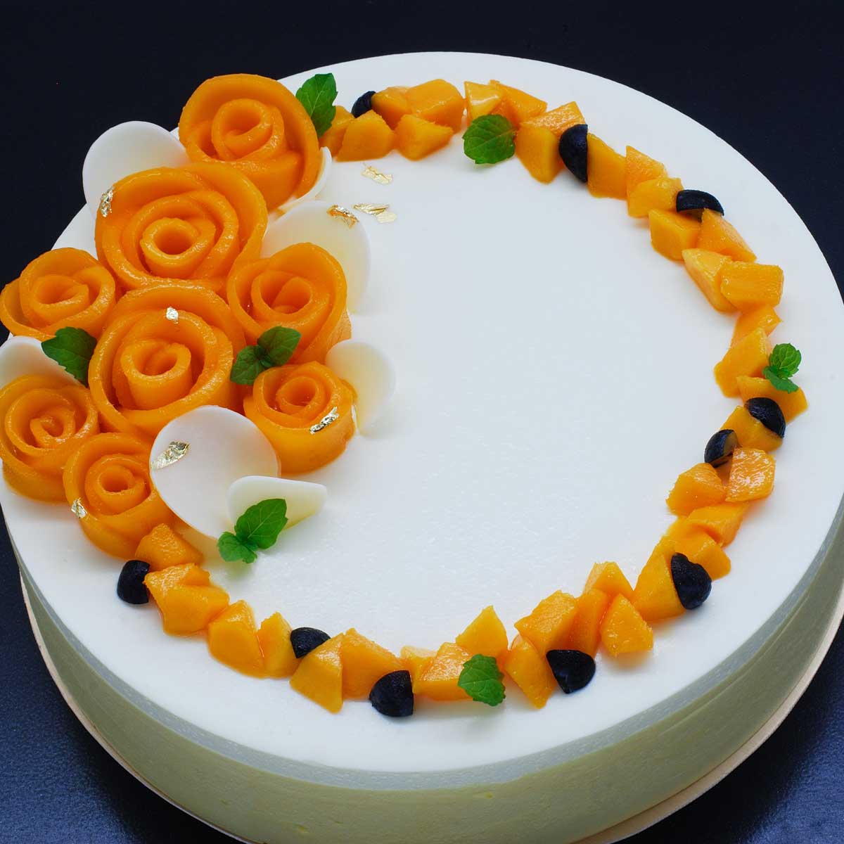 六吋芒果慕斯蛋糕.