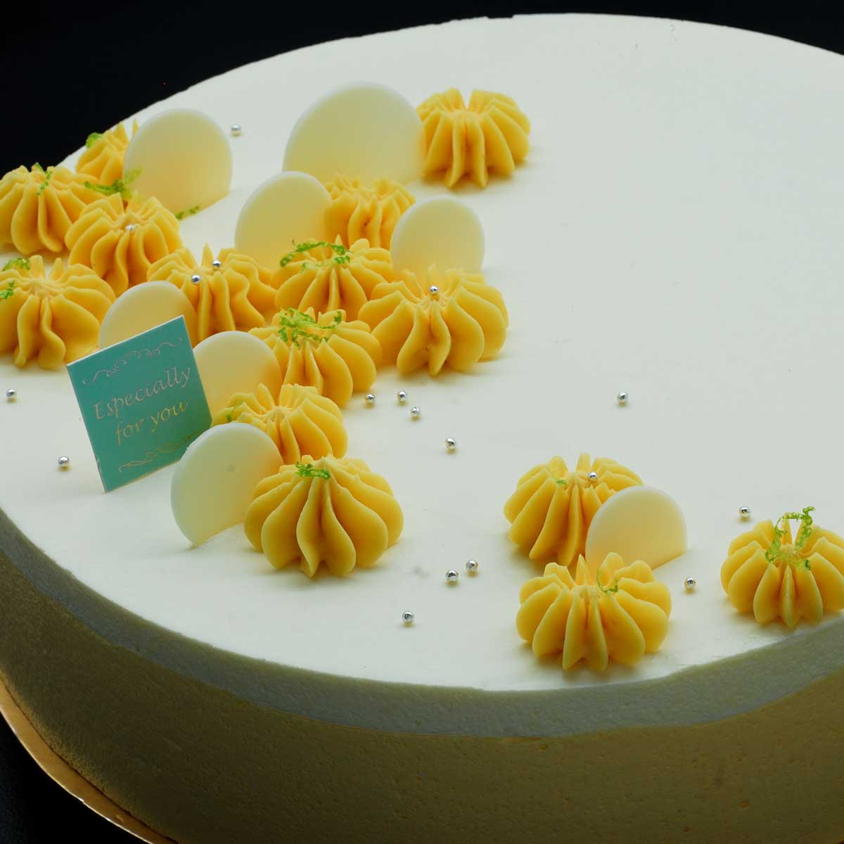 百香果慕斯蛋糕(六吋).