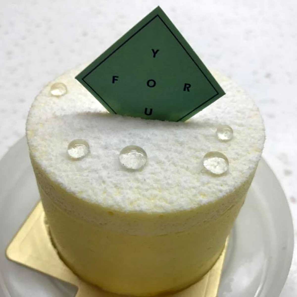 百香果慕斯蛋糕(三吋)