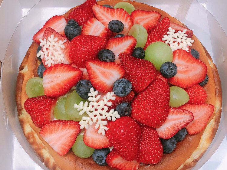 八吋莓果巴斯克乳酪蛋糕